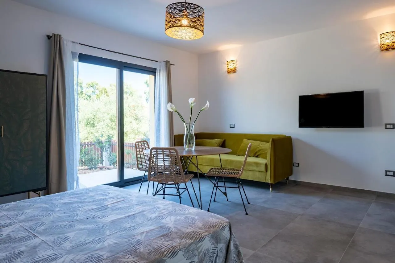 Prima Luna Bari Sardo Guest house