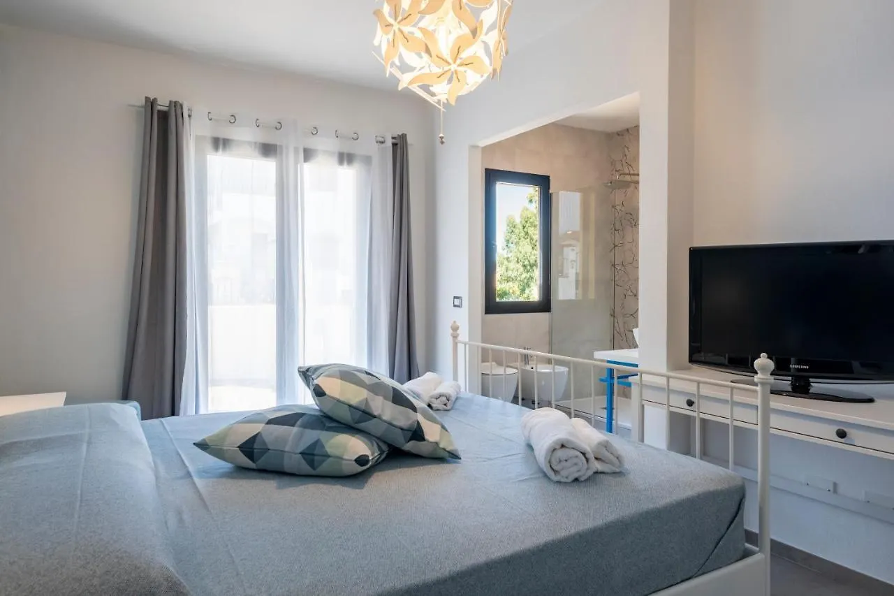 Prima Luna Bari Sardo Guest house